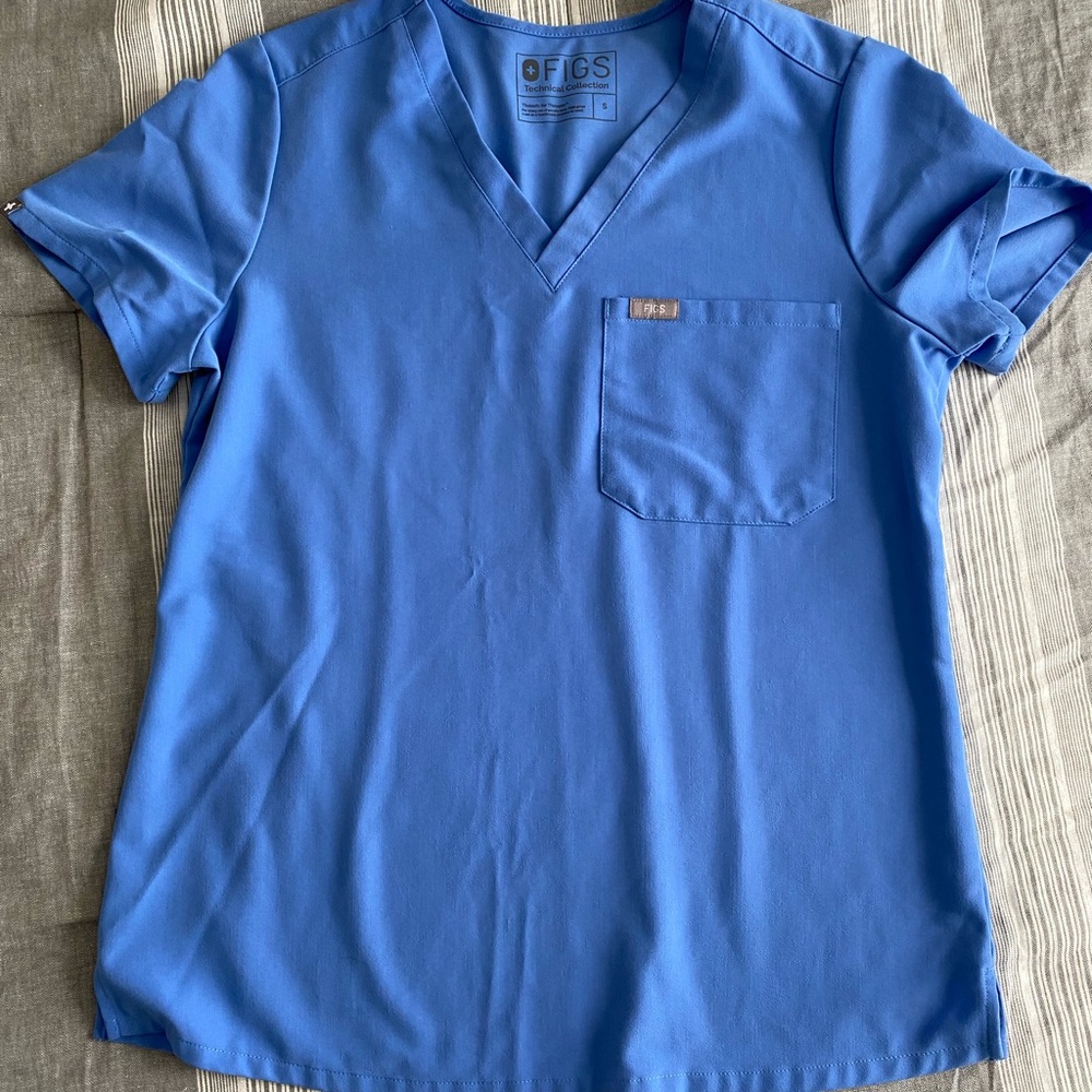 FIGS Ceil Blue Scrub Set